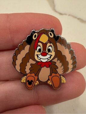 Disney pin - Hidden Mickey - 2026 Dale Thanksgiving Turkey - Wave A